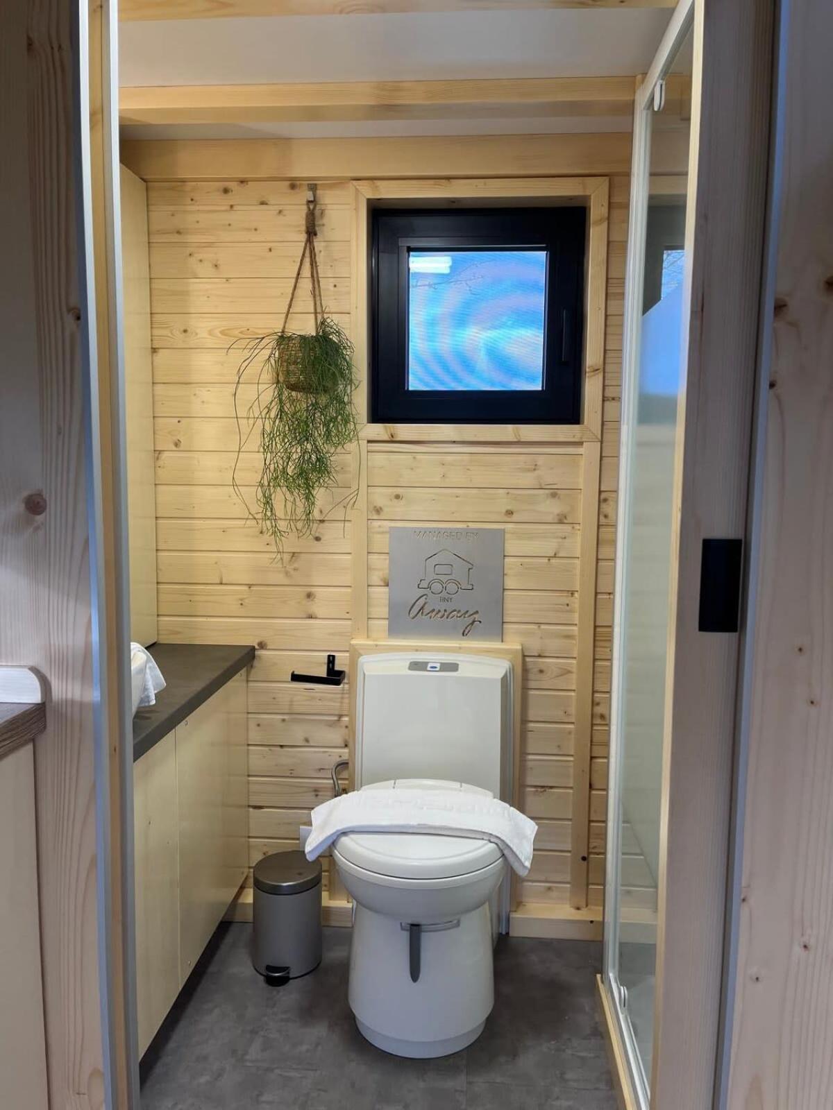 Willa Lisi Grun Tiny House By Tiny Away Sattledt Zewnętrze zdjęcie